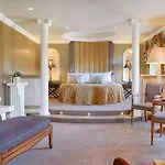Hotel The