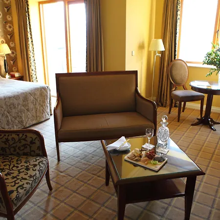 The Hotel 4*